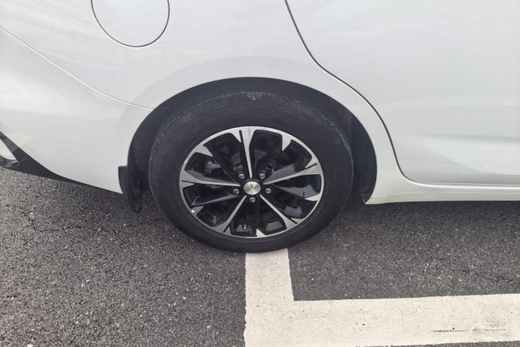 Used Chevrolet Monza 2023 1.3T Mild Hybrid Automatic Luxury Edition Right Rear Wheel Hub
