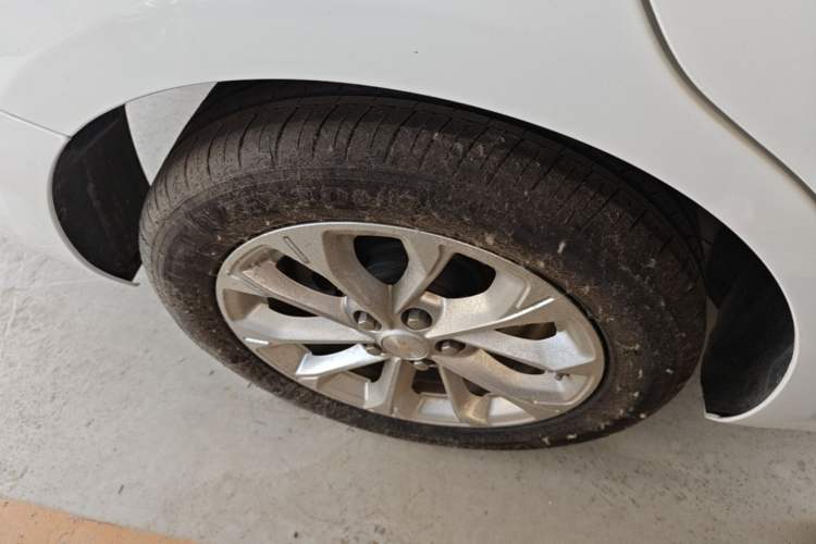 Used Chevrolet Monza 2023 1.5L Dual-Clutch Enjoyment Edition Right Rear Wheel Hub