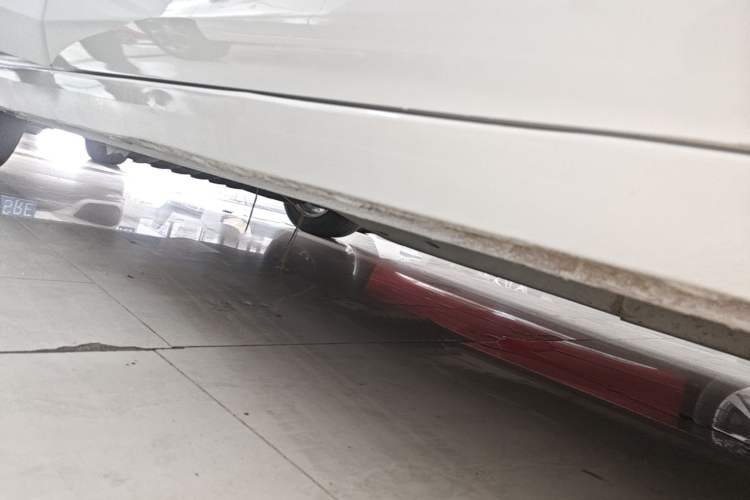 Used Chevrolet Monza 2023 1.5L Dual-Clutch Enjoyment Edition Right Side Sill