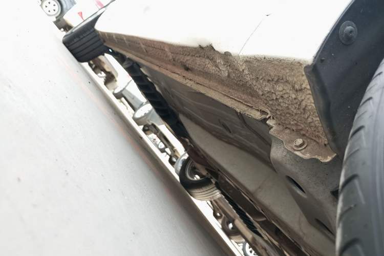 Used Chevrolet Monza 2023 1.5L Dual-Clutch Enjoyment Edition Right Side Sill