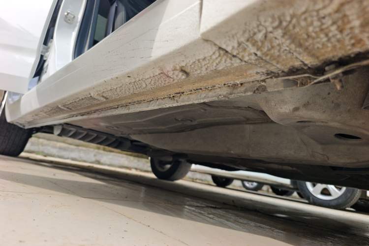 Used Chevrolet Monza 2023 1.5L Dual-Clutch Enjoyment Edition Right Side Sill