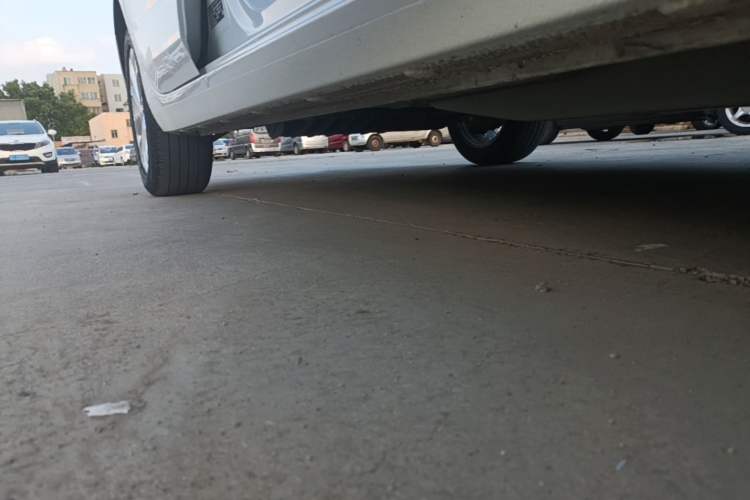 Used Chevrolet Monza 2023 1.5L Dual-Clutch Enjoyment Edition Right Side Sill
