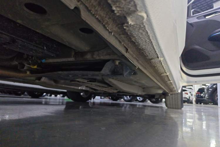 Used Chevrolet Monza 2023 1.5L Dual-Clutch Enjoyment Edition Right Side Sill