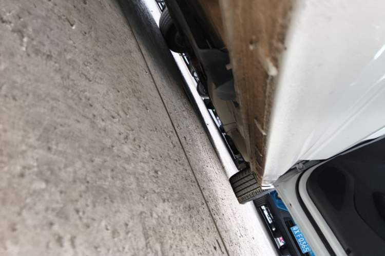Used Chevrolet Monza 2023 1.5L Dual-Clutch Enjoyment Edition Right Side Sill
