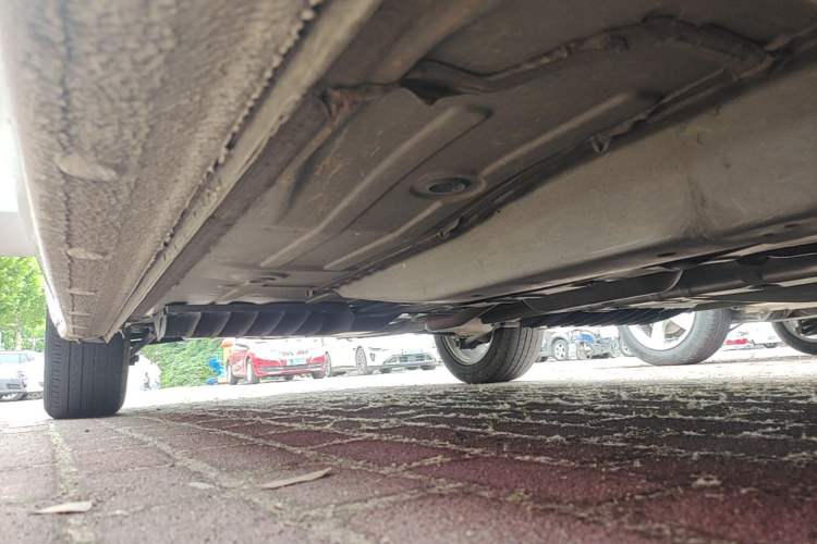 Used Chevrolet Monza 2023 1.5L Dual-Clutch Enjoyment Edition Right Side Sill