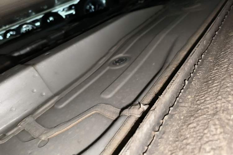Used Chevrolet Monza 2023 1.5L Dual-Clutch Enjoyment Edition Right Side Sill