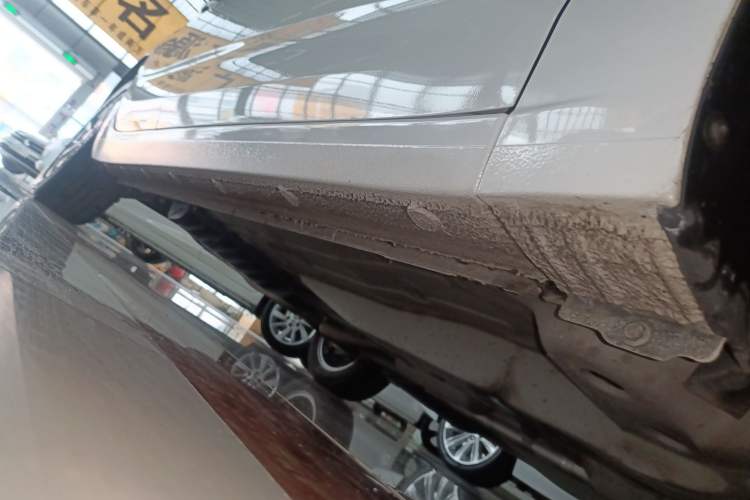 Used Chevrolet Monza 2023 1.5L Dual-Clutch Enjoyment Edition Right Side Sill