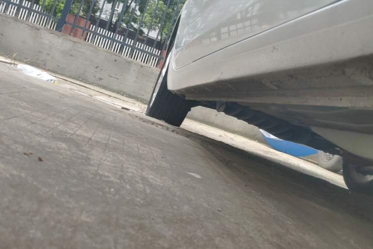 Used Chevrolet Monza 2023 1.5L Dual-Clutch Enjoyment Edition Right Side Sill