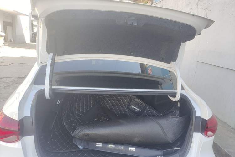 Used Chevrolet Monza 2023 1.5L Dual-Clutch Enjoyment Edition Trunk