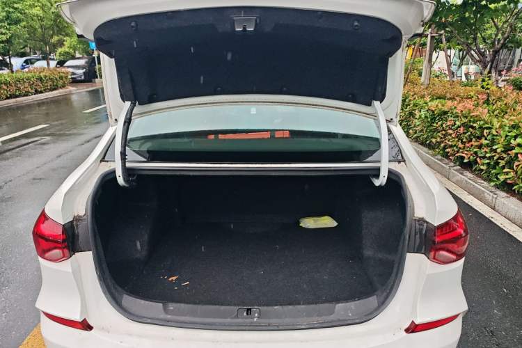 Used Chevrolet Monza 2023 1.5L Dual-Clutch Enjoyment Edition Trunk