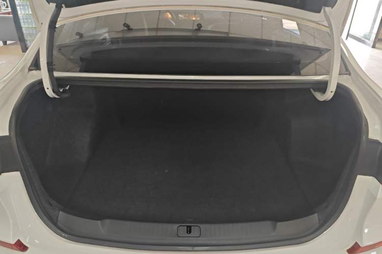 Used Chevrolet Monza 2023 1.5L Dual-Clutch Enjoyment Edition Trunk