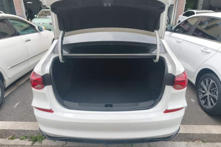 Used Chevrolet Monza 2023 1.5L Dual-Clutch WOW Enjoyment Edition Trunk