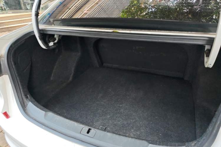 Used Chevrolet Monza 2023 1.5L Dual-Clutch Enjoyment Edition Trunk