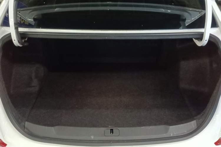 Used Chevrolet Monza 2023 1.5L Dual-Clutch Enjoyment Edition Trunk
