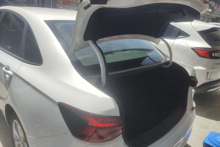 Used Chevrolet Monza 2023 1.5L Dual-Clutch Enjoyment Edition Trunk