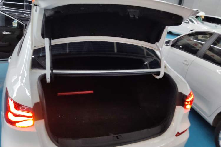 Used Chevrolet Monza 2023 1.5L Dual-Clutch Enjoyment Edition Trunk