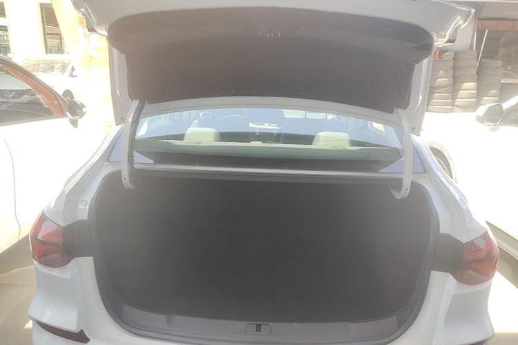 Used Chevrolet Monza 2023 1.5L Dual-Clutch Enjoyment Edition Trunk