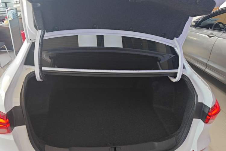 Used Chevrolet Monza 2023 1.5L Dual-Clutch Enjoyment Edition Trunk