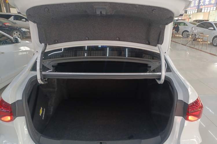 Used Chevrolet Monza 2023 1.5L Dual-Clutch Enjoyment Edition Trunk