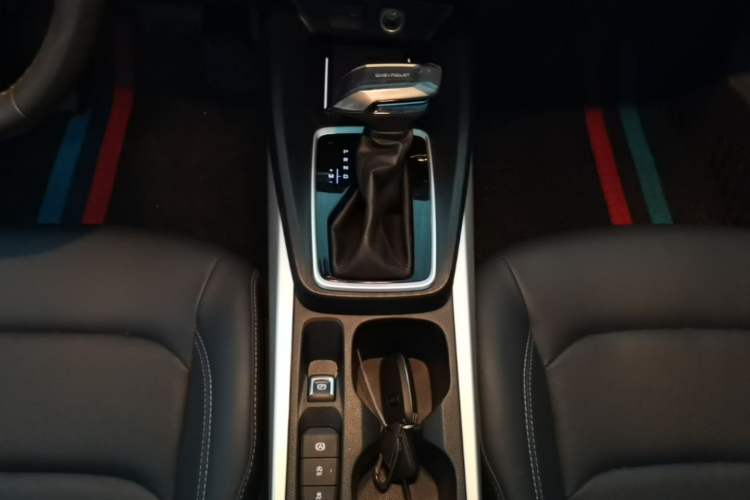 Used Chevrolet Monza 2024 1.5L Dual-Clutch Enjoyment Edition Gear Lever