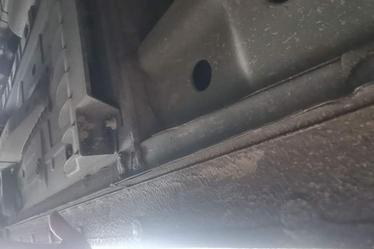Used Chevrolet Monza 2024 1.5L Dual-Clutch Enjoyment Edition Left Side Sill