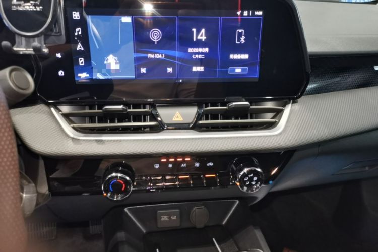 Used Chevrolet Monza 2024 1.5L Dual-Clutch Enjoyment Edition Audio And AC Panel