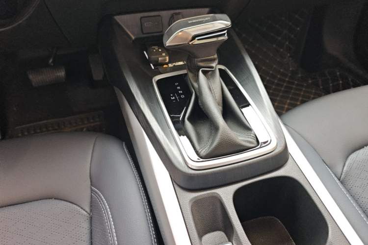 Used Chevrolet Monza 2024 1.5L Dual-Clutch Enjoyment Edition Gear Lever