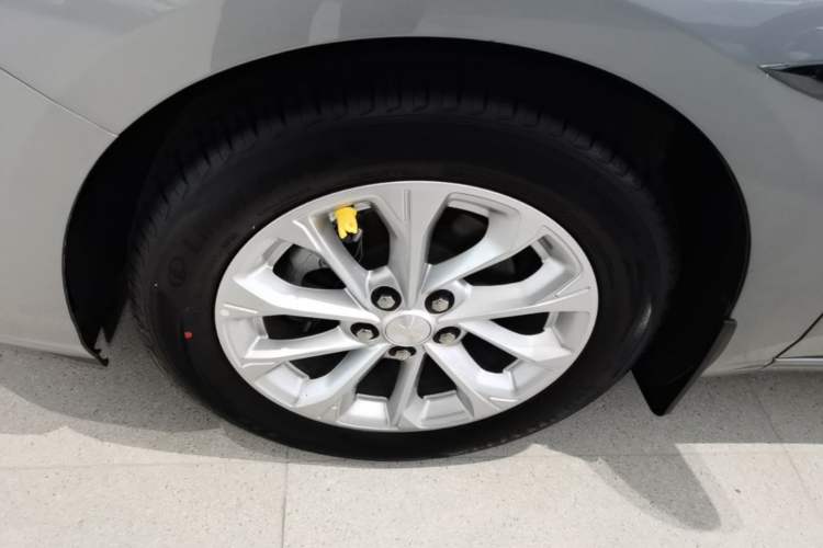 Used Chevrolet Monza 2024 1.5L Dual-Clutch Enjoyment Edition Left Front Wheel Hub