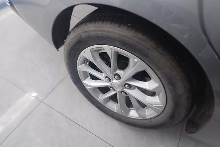 Used Chevrolet Monza 2024 1.5L Dual-Clutch Enjoyment Edition Right Rear Wheel Hub