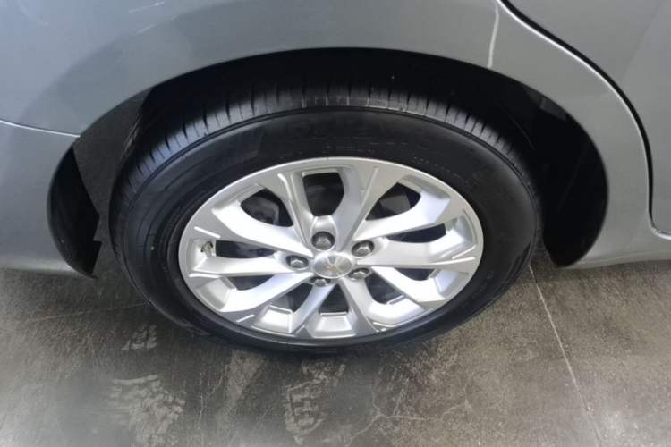 Used Chevrolet Monza 2024 1.5L Dual-Clutch Enjoyment Edition Right Rear Wheel Hub