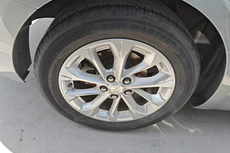 Used Chevrolet Monza 2024 1.5L Dual-Clutch Enjoyment Edition Right Rear Wheel Hub