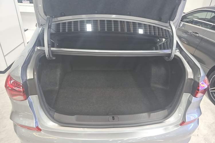 Used Chevrolet Monza 2024 1.5L Dual-Clutch Enjoyment Edition Trunk