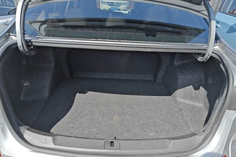Used Chevrolet Monza 2024 1.5L Dual-Clutch Enjoyment Edition Trunk