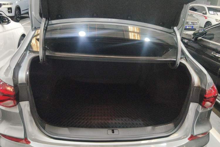 Used Chevrolet Monza 2024 1.5L Dual-Clutch Enjoyment Edition Trunk