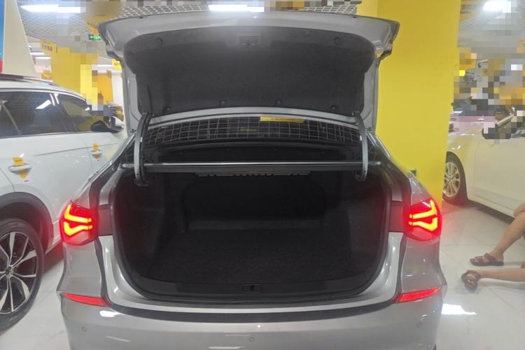 Used Chevrolet Monza 2024 1.5L Dual-Clutch Enjoyment Edition Trunk