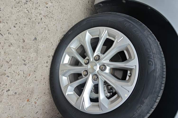 Used Chevrolet Monza 2024 1.5L Dual-Clutch Enjoyment Edition Right Front Wheel Hub