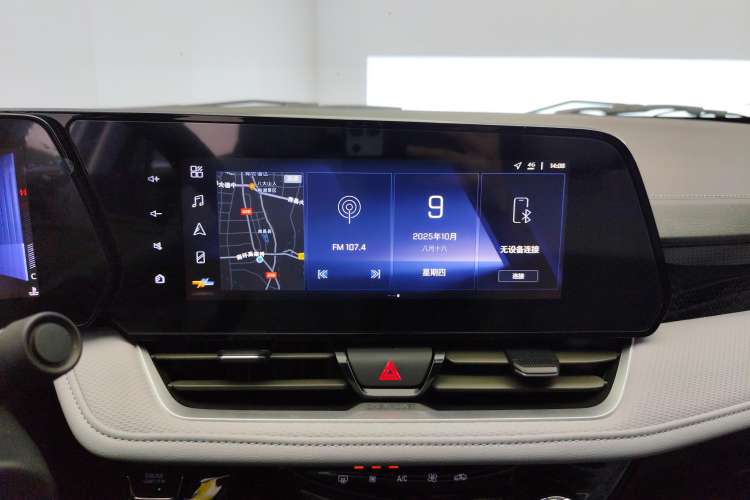 Used Chevrolet Monza 2024 1.5L Dual-Clutch Enjoyment Edition Audio And AC Panel