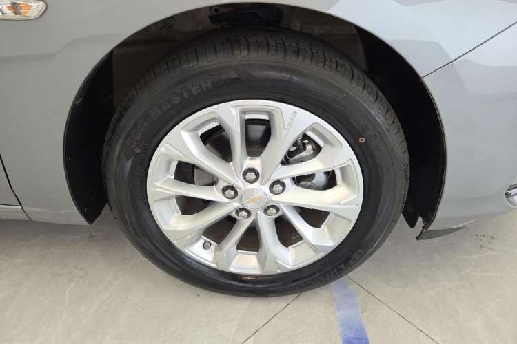 Used Chevrolet Monza 2024 1.5L Dual-Clutch Enjoyment Edition Right Front Wheel Hub