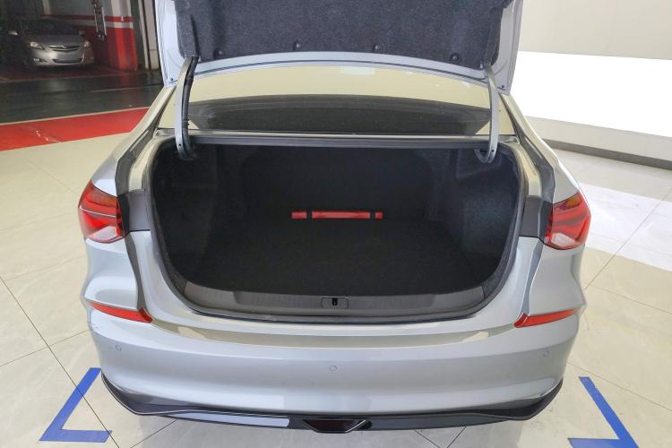 Used Chevrolet Monza 2024 1.5L Dual-Clutch Enjoyment Edition Trunk