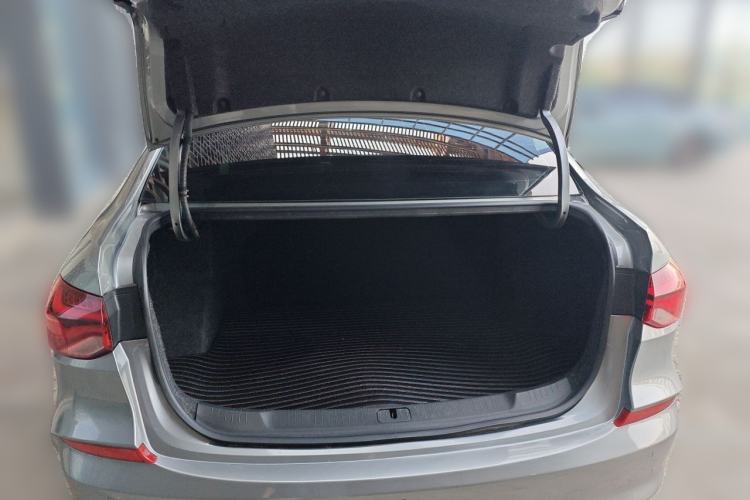Used Chevrolet Monza 2024 1.5L Dual-Clutch Enjoyment Edition Trunk