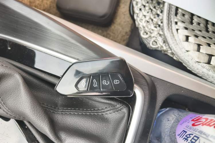 Used Chevrolet Monza 2024 1.5L Dual-Clutch Enjoyment Edition Vehicle Key