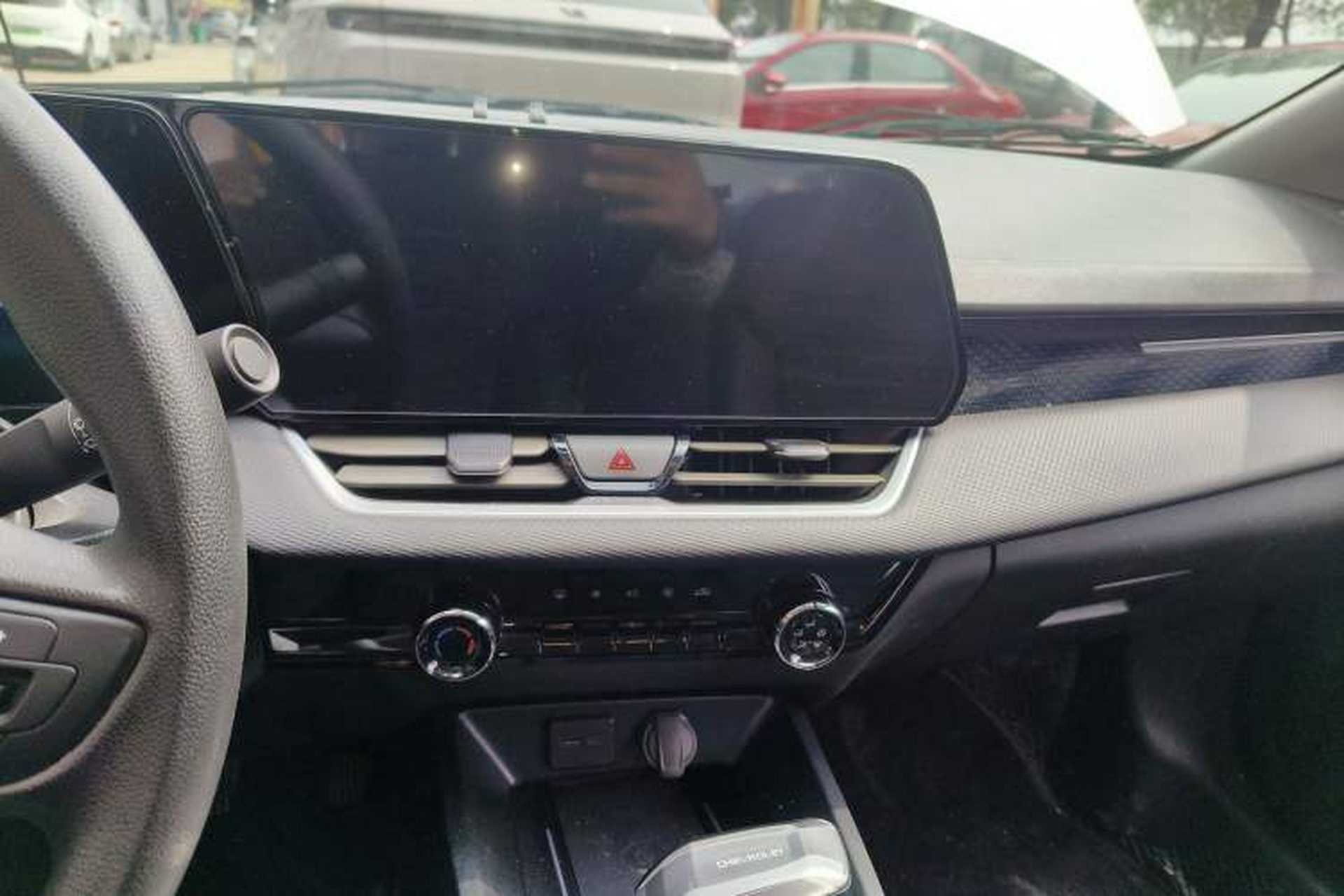 Used Chevrolet Monza 2024 1.5L Dual-Clutch Enjoyment Edition Audio And AC Panel
