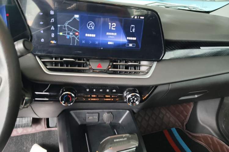 Used Chevrolet Monza 2024 1.5L Dual-Clutch Enjoyment Edition Audio And AC Panel