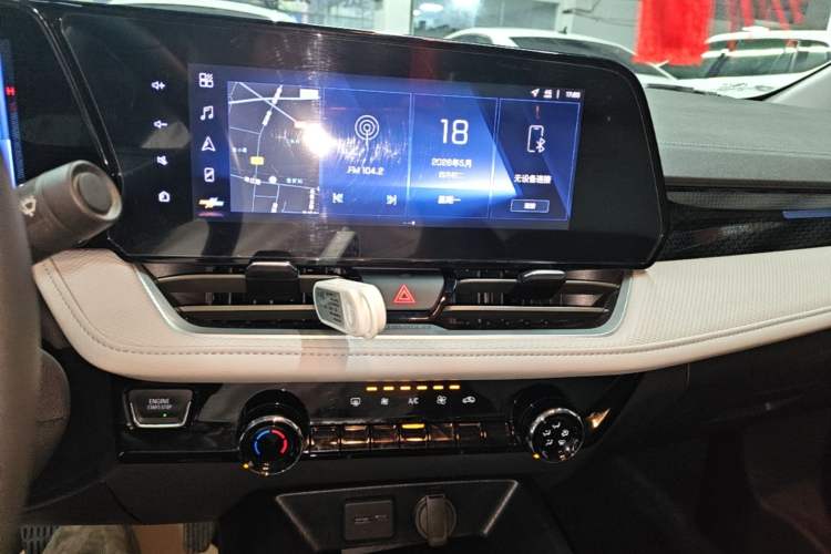 Used Chevrolet Monza 2024 1.5L Dual-Clutch Enjoyment Edition Audio And AC Panel
