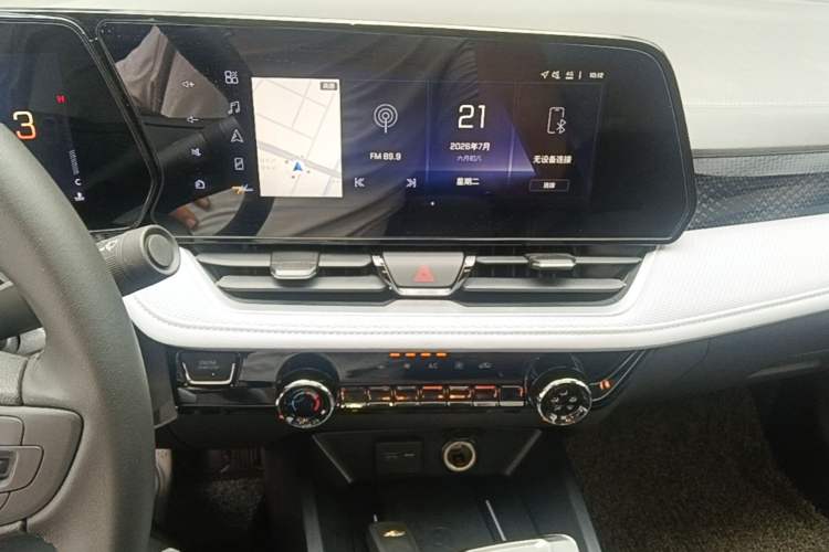 Used Chevrolet Monza 2024 1.5L Dual-Clutch Enjoyment Edition Audio And AC Panel