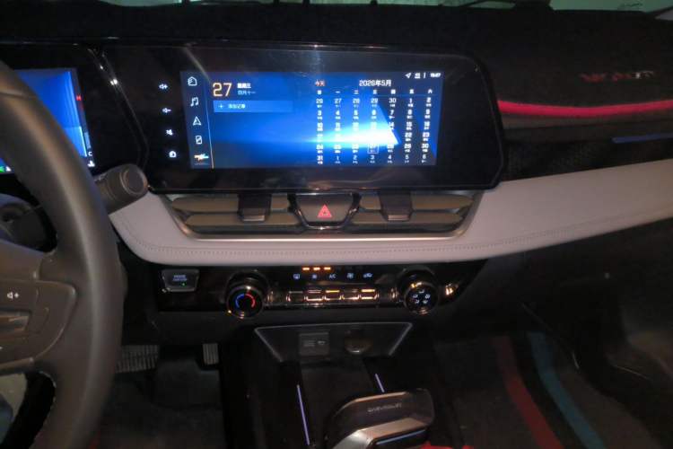 Used Chevrolet Monza 2024 1.5L Dual-Clutch Enjoyment Edition Audio And AC Panel