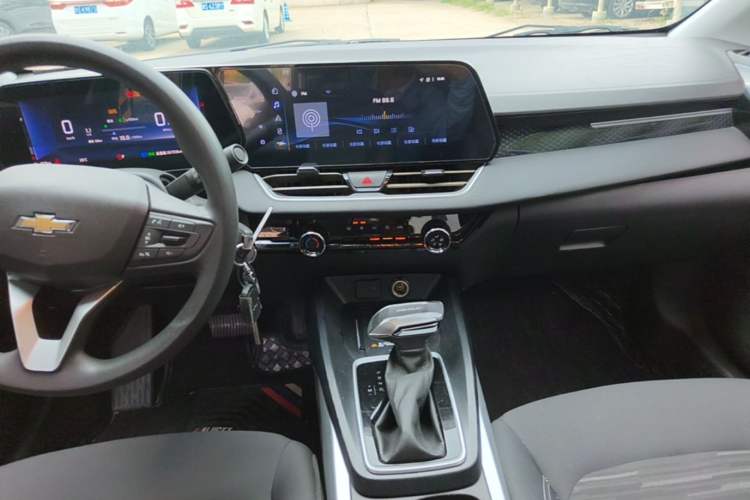 Used Chevrolet Monza 2024 1.5L Dual-Clutch Enjoyment Edition Audio And AC Panel