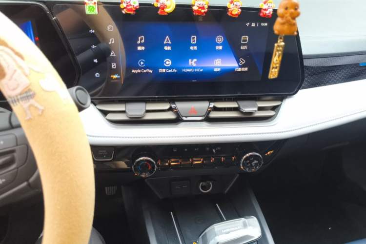 Used Chevrolet Monza 2024 1.5L Dual-Clutch Enjoyment Edition Audio And AC Panel