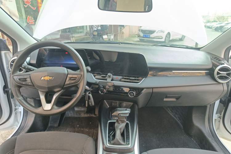 Used Chevrolet Monza 2024 1.5L Dual-Clutch Enjoyment Edition Audio And AC Panel
