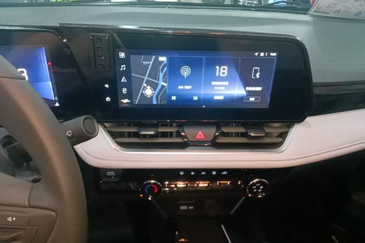 Used Chevrolet Monza 2024 1.5L Dual-Clutch Enjoyment Edition Audio And AC Panel
